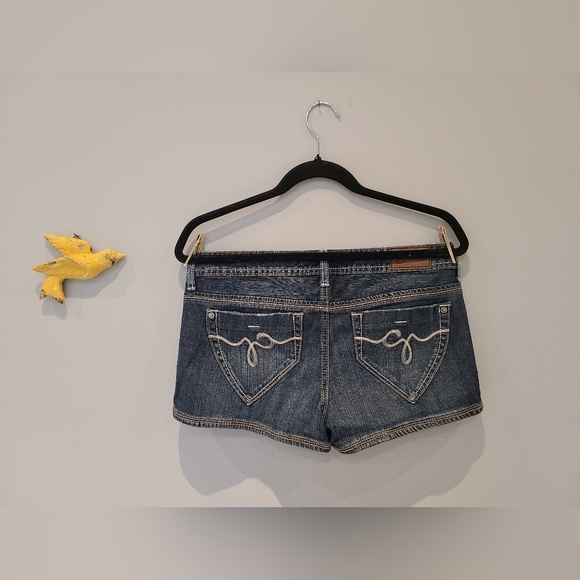 Guess Denim Shorts - Picture 2 of 2